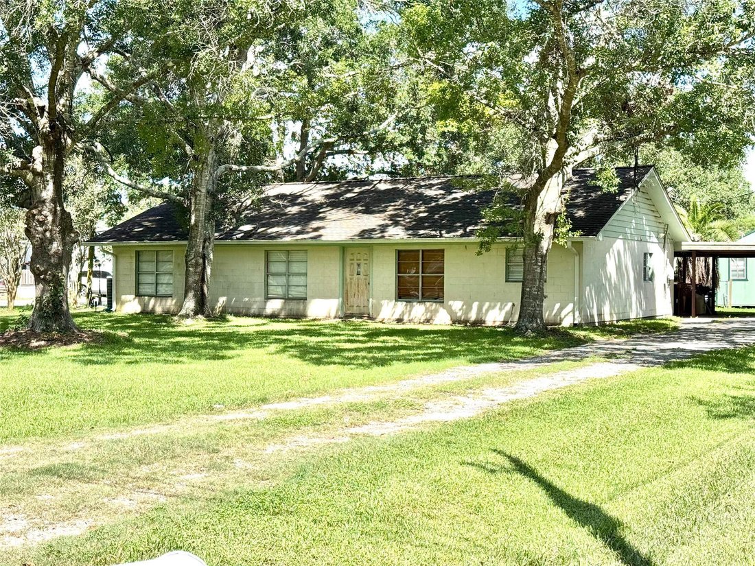 House in Alvin, Texas, United States 1 - 18244491