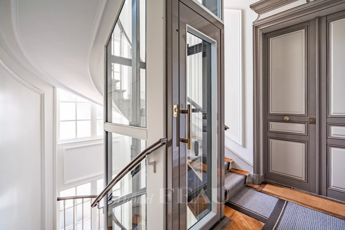 Apartment in Neuilly-sur-Seine, Ile-de-France, France 5 - 18236702