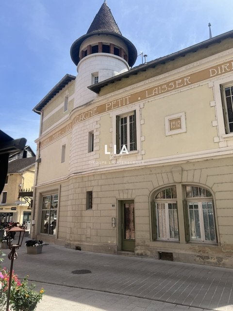 Estate in Yenne, Auvergne-Rhône-Alpes, France 1 - 18237763