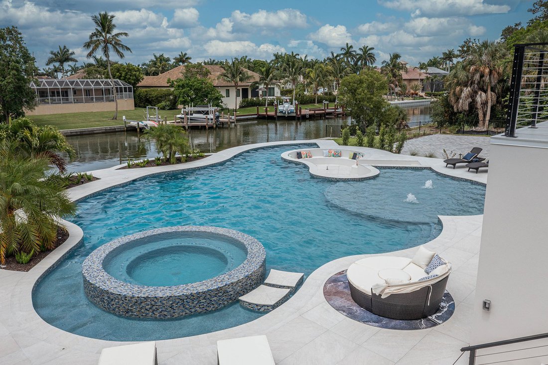 Maison à Marco Island, Floride, États-Unis 4 - 18238660