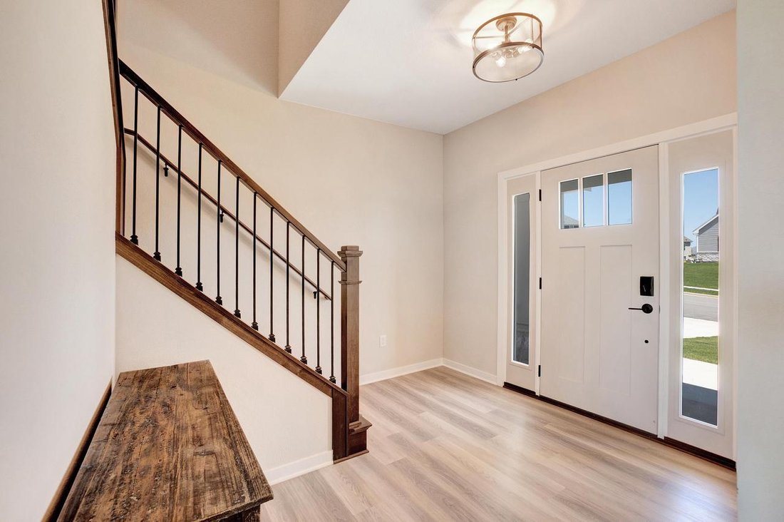 House in Waukesha, Wisconsin, United States 4 - 18241635