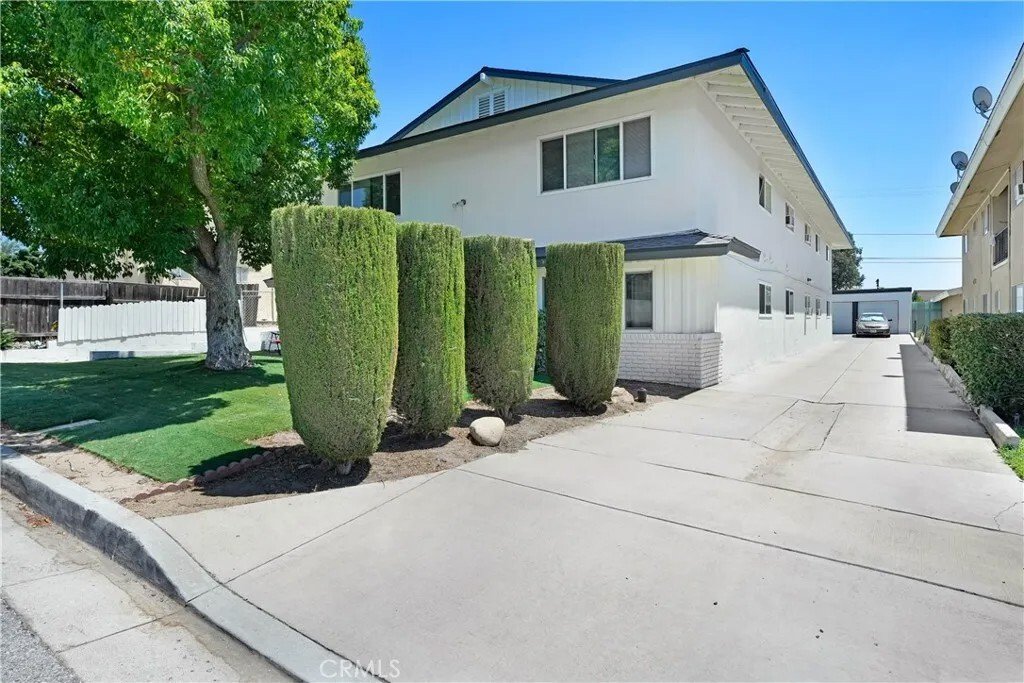 Rancho Cucamonga, California, United States 2 - 18245195