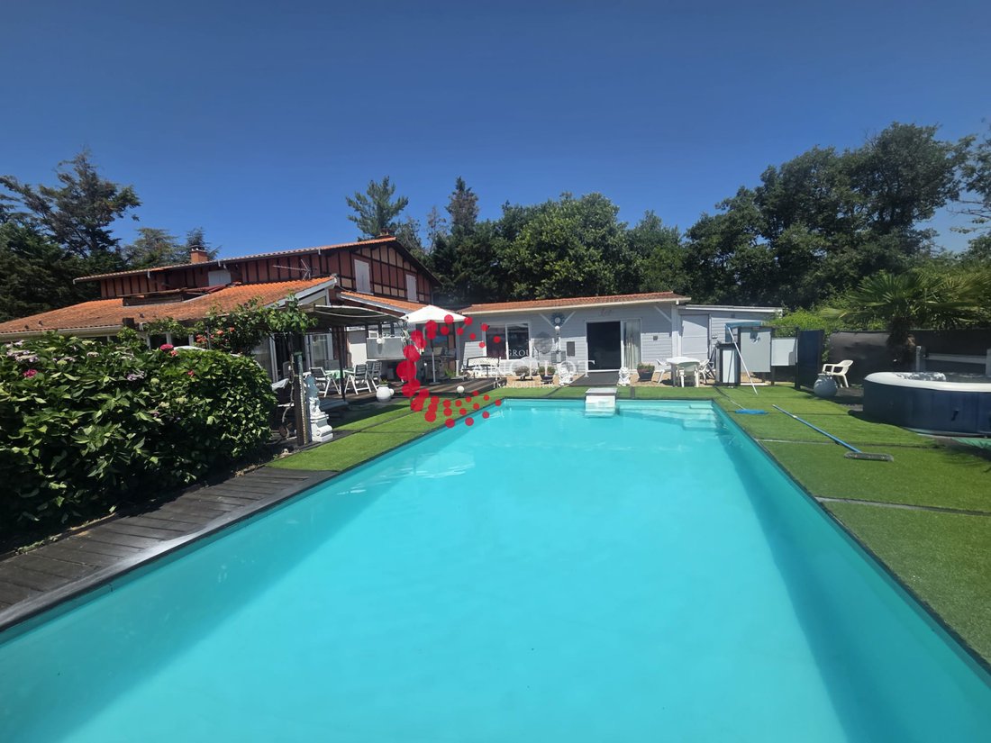 House in Zone Centrale, Chaponost, France 1 - 18236841