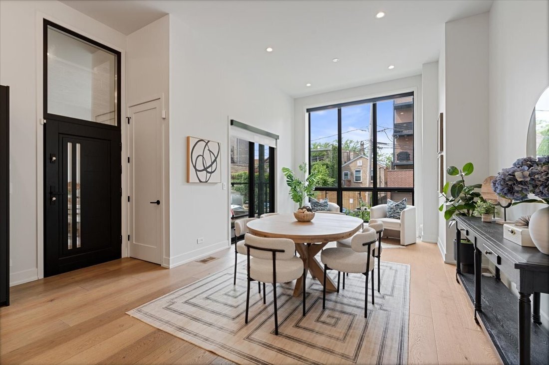 Condo in Chicago, Illinois, United States 3 - 18244705