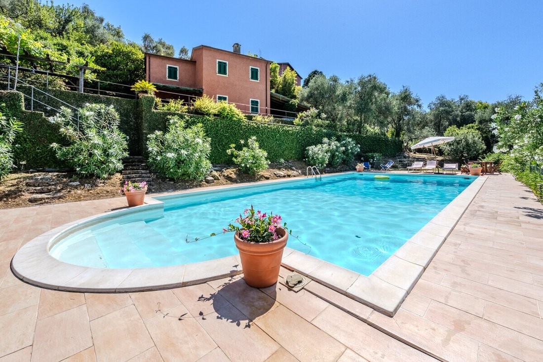 Villa in Zoagli, Liguria, Italy 1 - 18096251