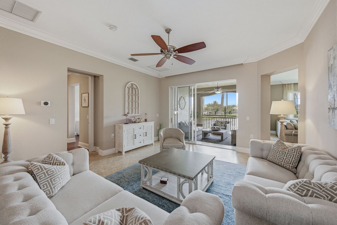 Condo in Naples, Florida, United States 3 - 18238638