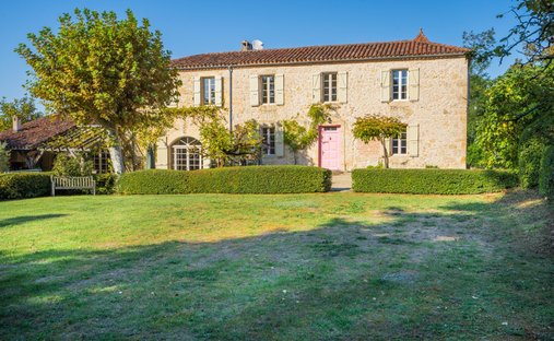 Maisons de campagne à Nord, Condom, France 1