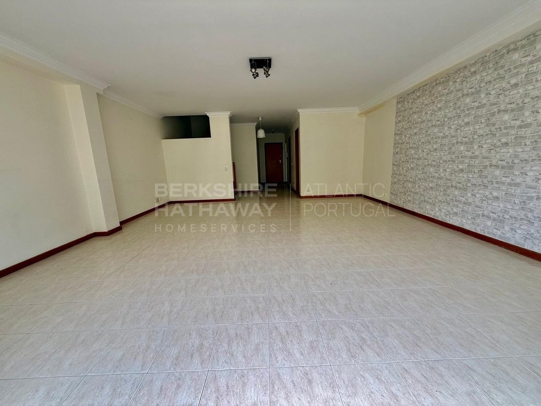 Apartment in Estoril, Cascais e Estoril, Lisbon 3 - 18245594