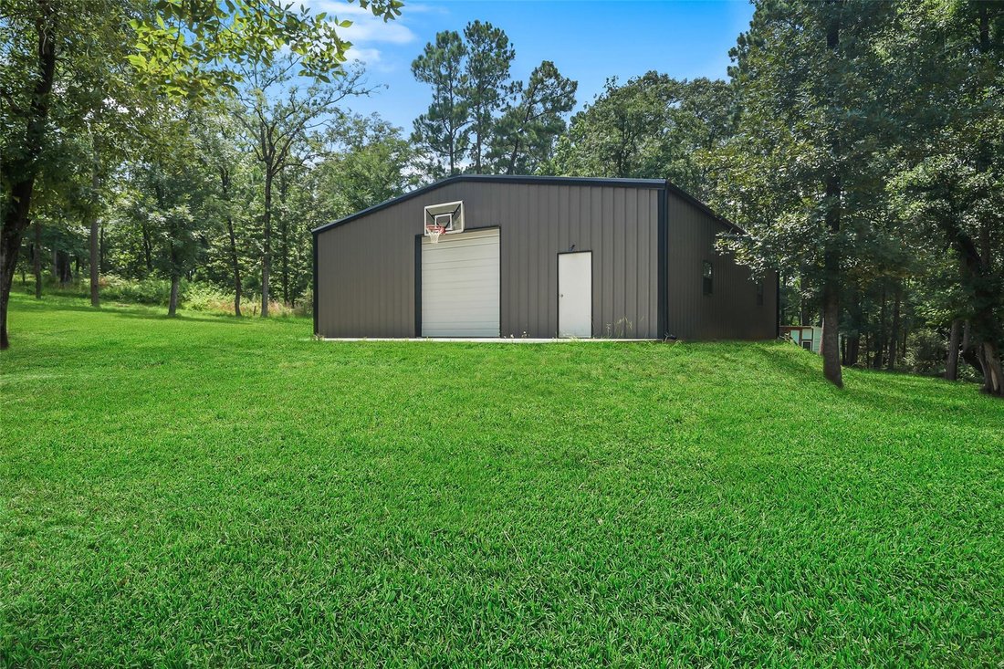 House in Oakhurst, Texas, United States 2 - 18244323