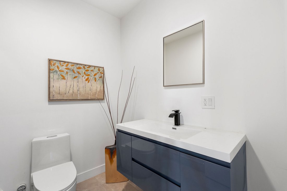 House in Los Angeles, California, United States 4 - 18245316