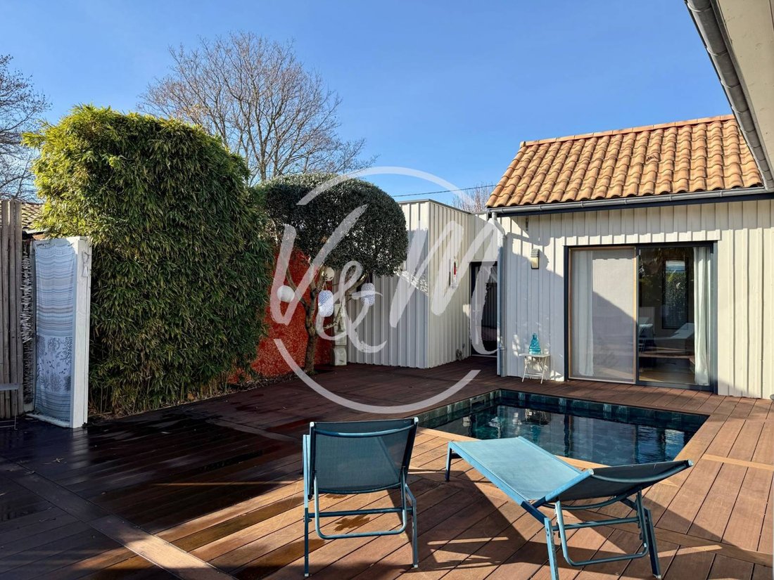House in Ares, Nouvelle-Aquitaine, France 2 - 18236810
