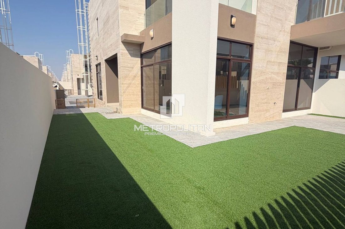 Townhouse in MBR City / Mohammed Bin Rashid City, Dubai, United Arab Emirates 1 - 17069090