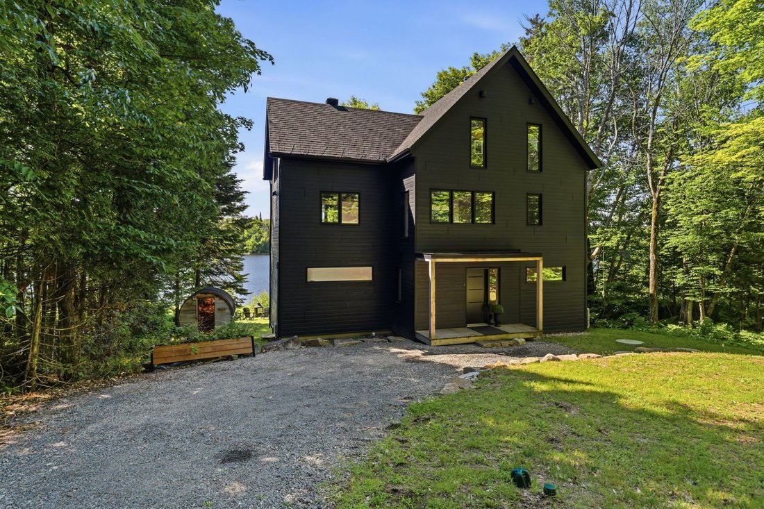 House in Morin-Heights, Quebec, Canada 2 - 18238335