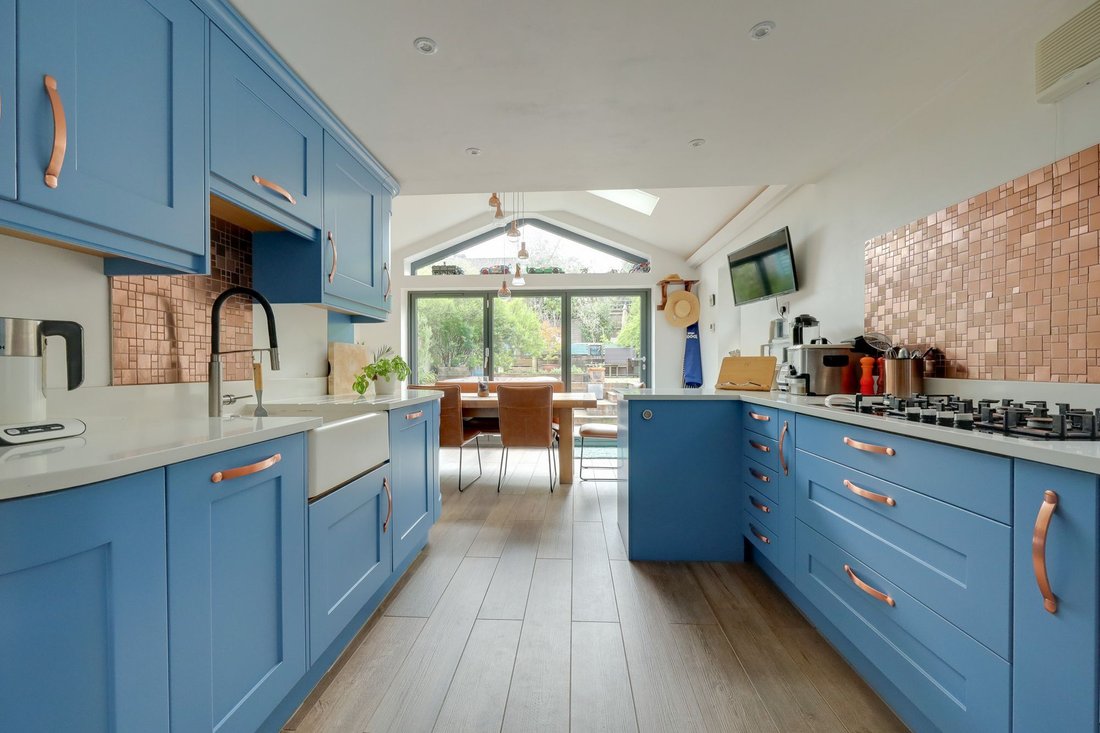 House in Burgess Hill, England 2 - 18238313