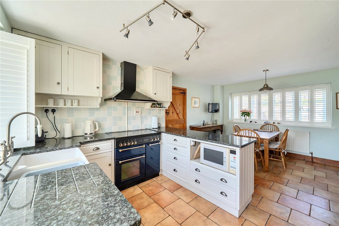Lower Burrow, Martock, England 2 - 18236146