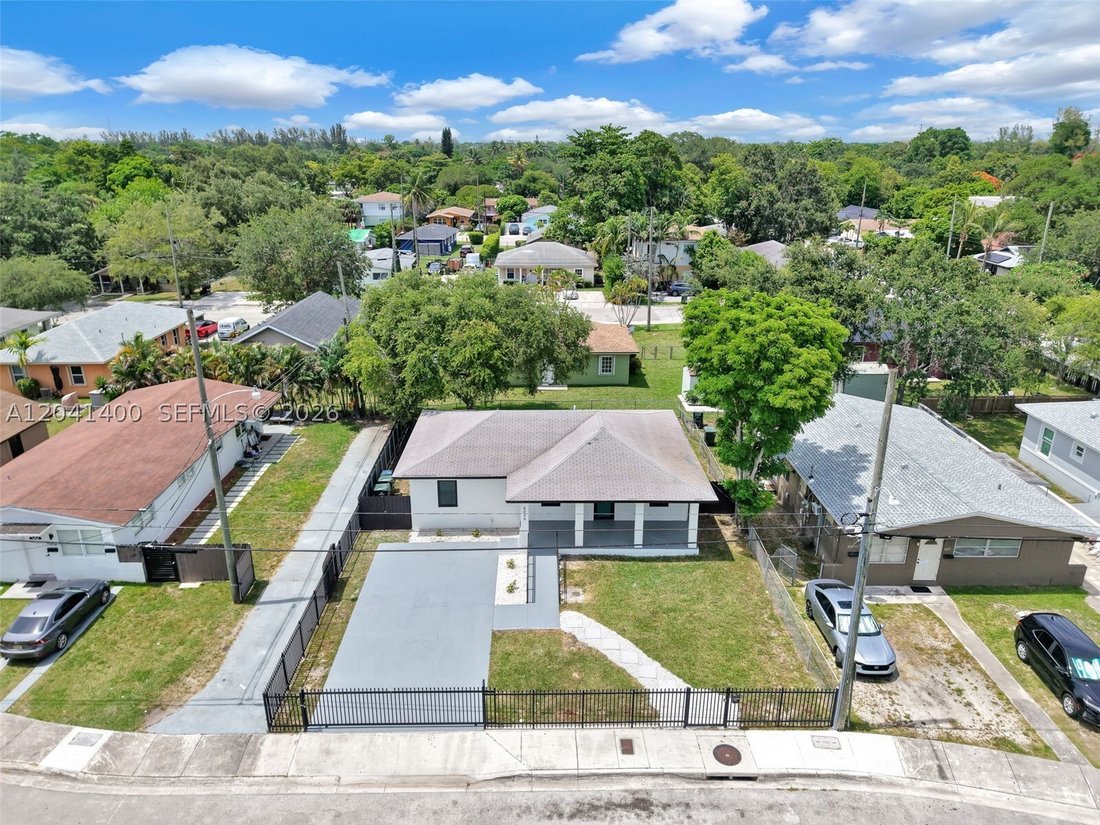 House in Miami, Florida, United States 4 - 18241476