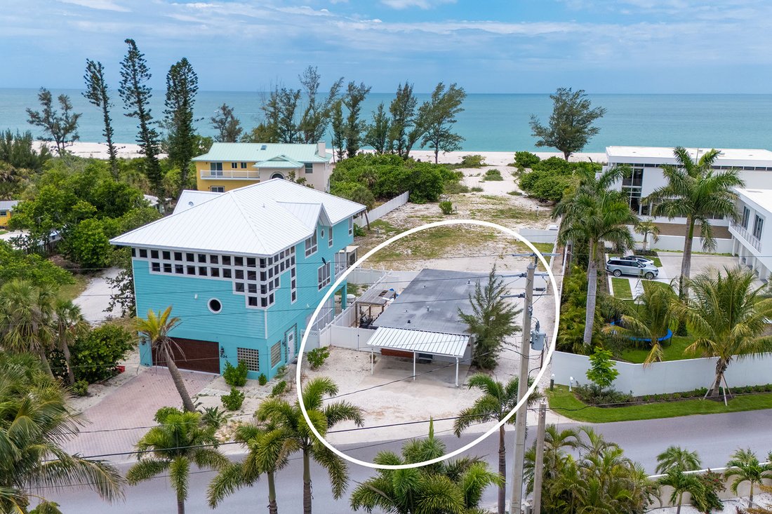 Venice, Florida, United States 2 - 18238646