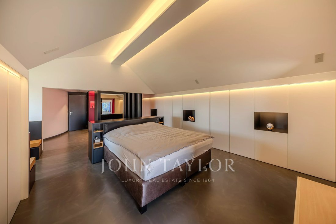 Villa in Givrins, Vaud, Switzerland 3 - 18239490
