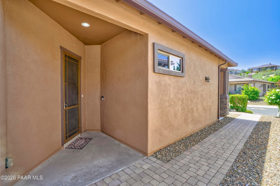 Prescott, Arizona, United States 3 - 18240037