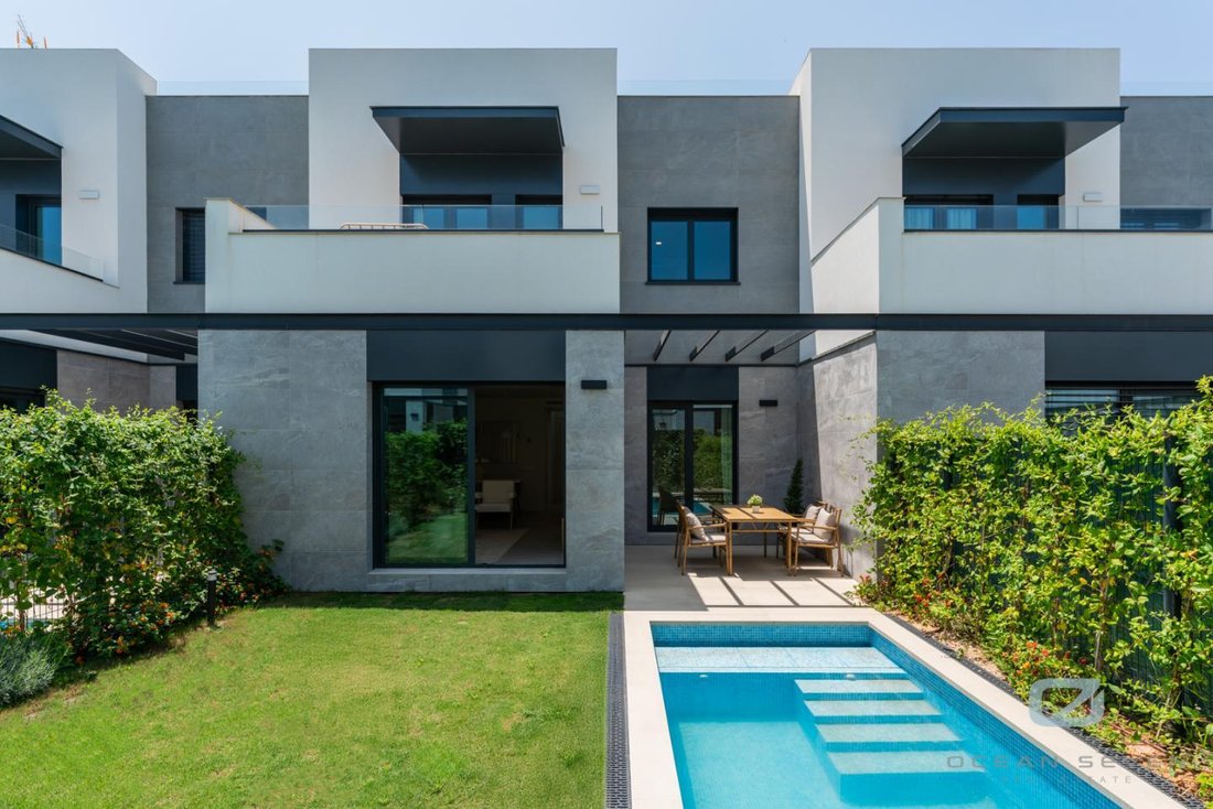 Townhouse in Genoa, Palma, Balearic Islands 1 - 18242163