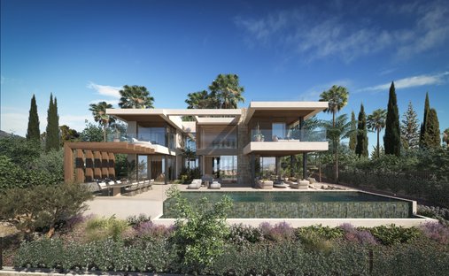 Land in Golden Mile, Andalusia, Spain 1