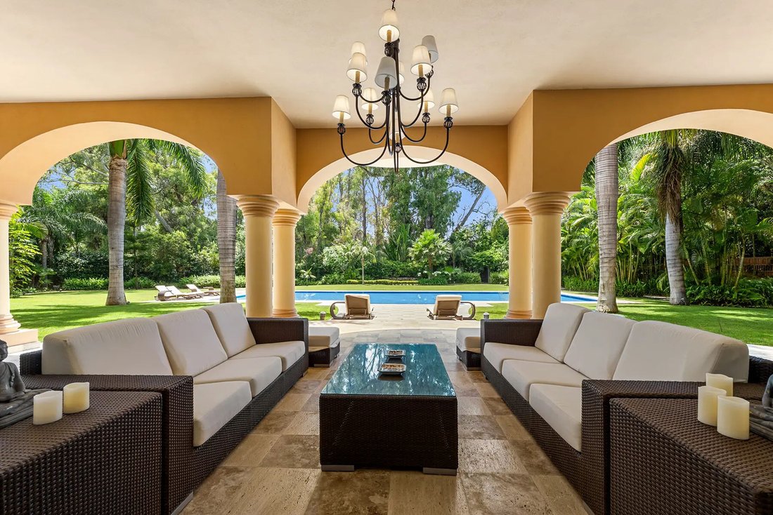 Villa in Guadalmina Baja, San Pedro de Alcantara, Spain 5 - 18238825