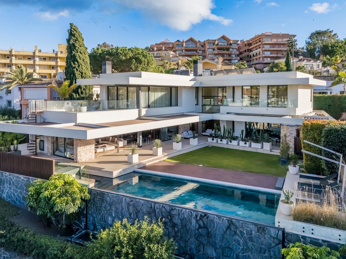 Villa in Puerto Banus, Marbella, Spain 1 - 18239030
