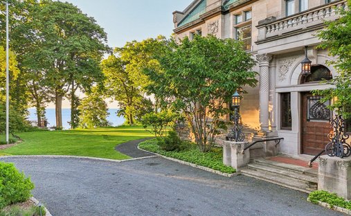 House in Milwaukee, Wisconsin, United States 1