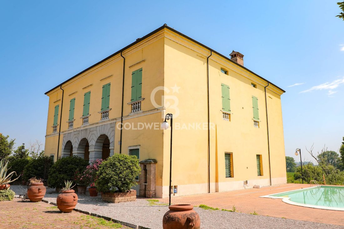Villa in Goito, Lombardy, Italy 3 - 18246475