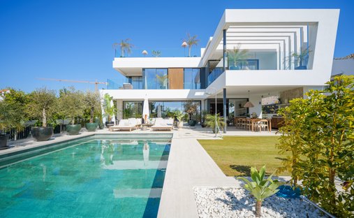 Villa in Elviria-Cabopino, Marbella, Spanien 1