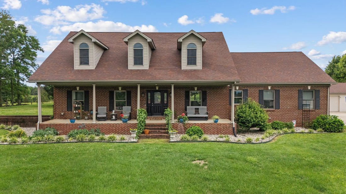 House in Stamping Ground, Kentucky, United States 1 - 18241518