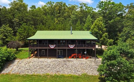 House in Tellico Plains, Tennessee, United States 1