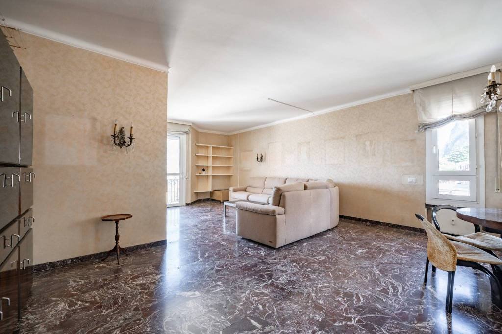 Penthouse in Lungo Lago-Centro, Lecco, Lombardy 2 - 18236272