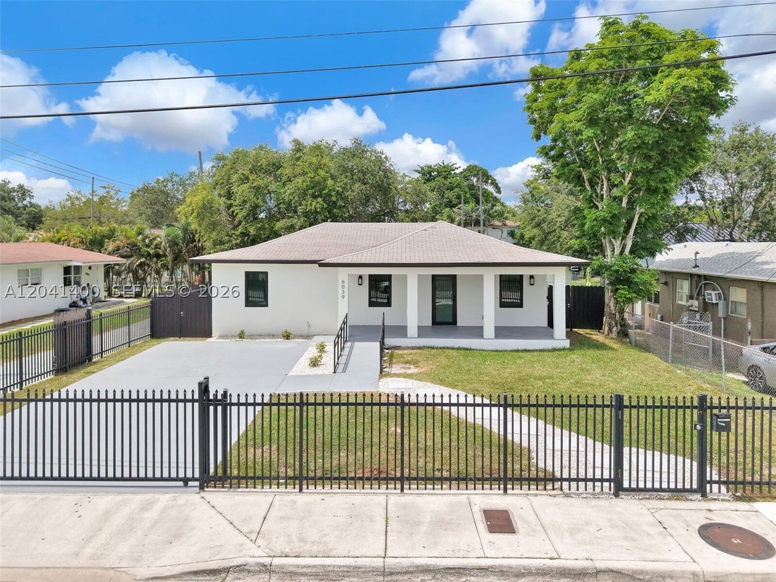 House in Miami, Florida, United States 1 - 18241476
