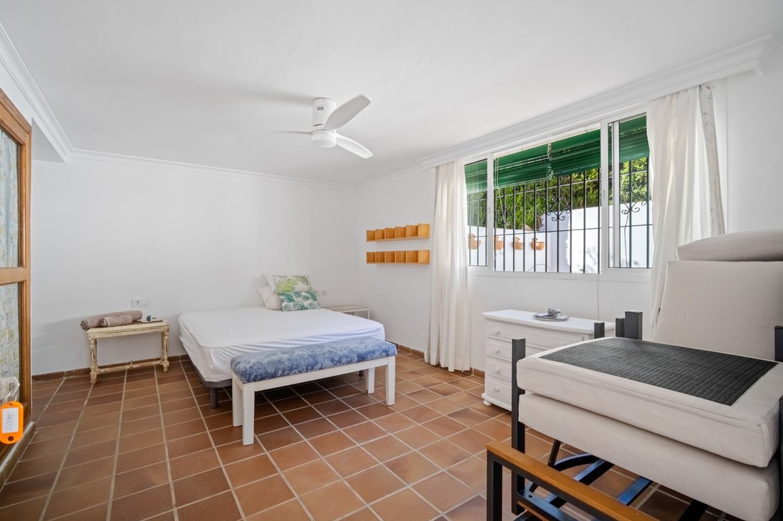 Villa in Marbella, Andalusia, Spain 4 - 18238618