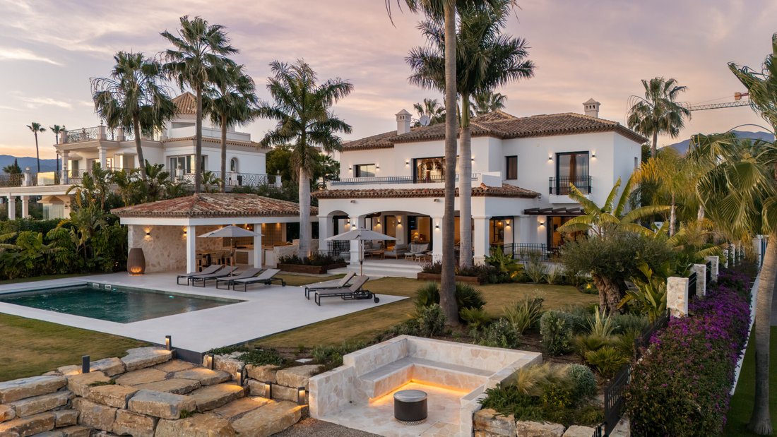 Villa in Cancelada, Estepona, Andalusia 1 - 18238947