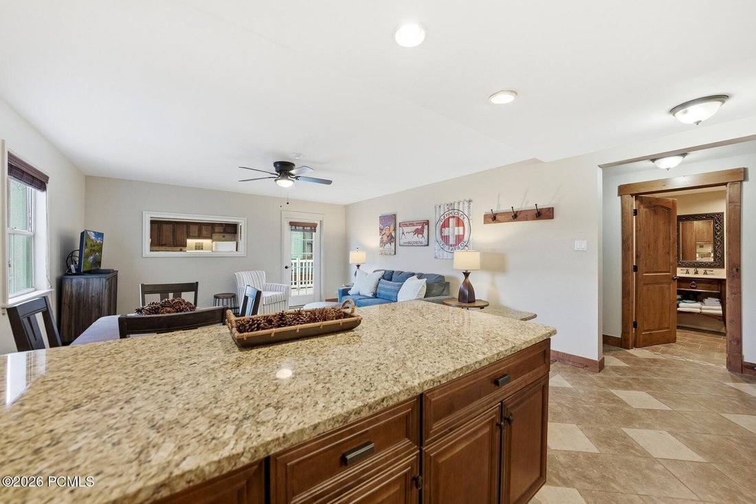 Condo in Park City, Utah, United States 5 - 16831307