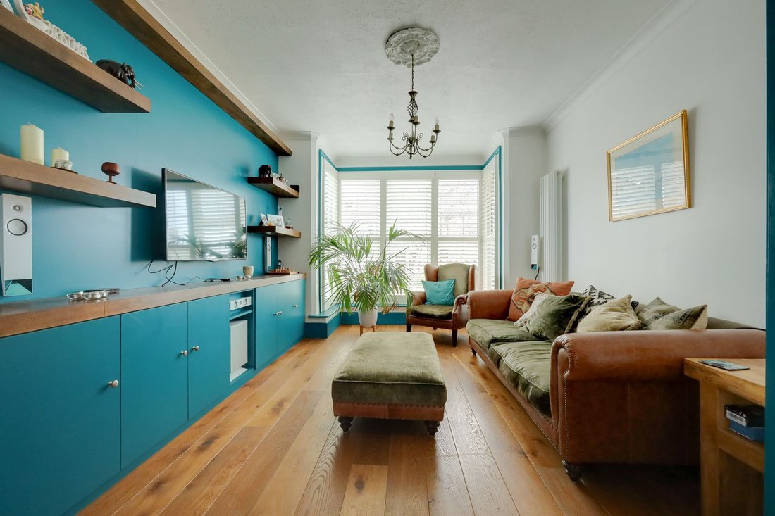 House in Burgess Hill, England 3 - 18238313
