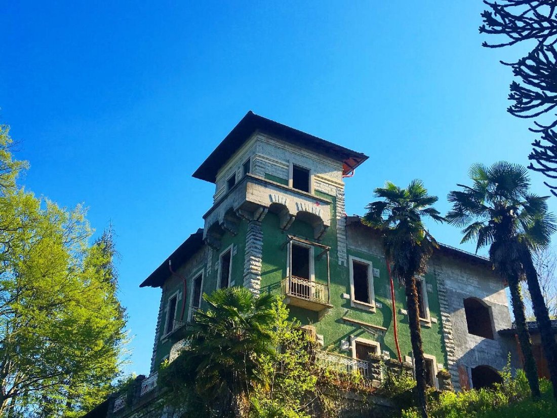 House in Malnate, Lombardy, Italy 4 - 16623206