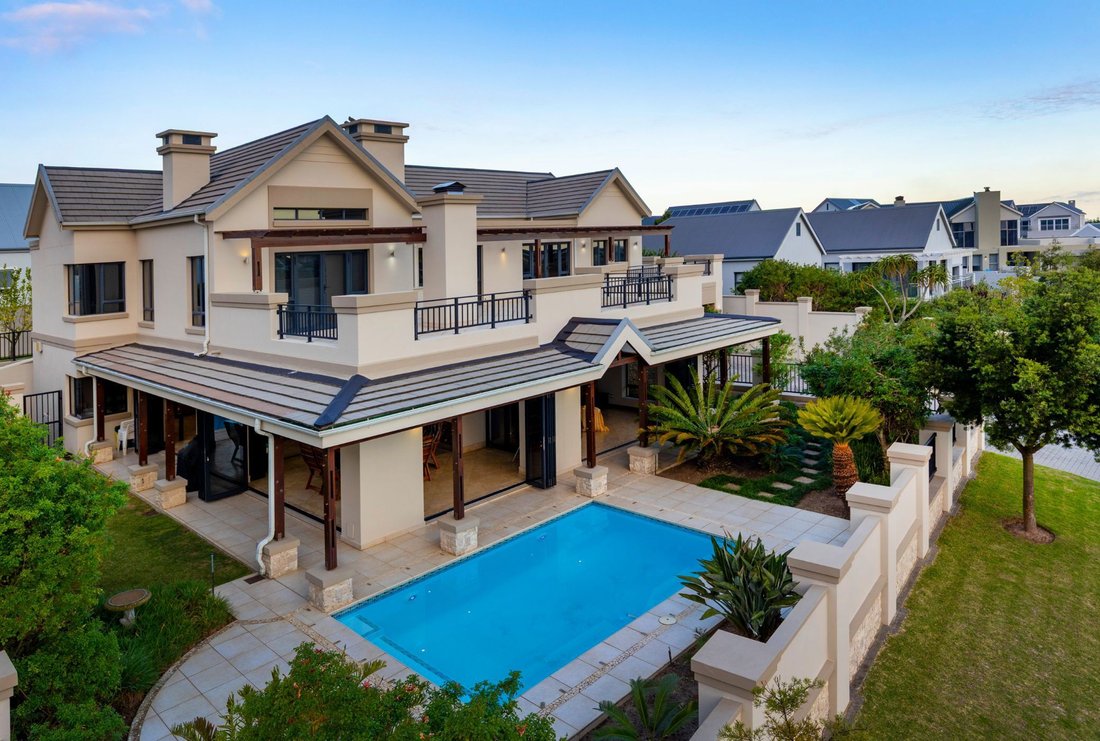 House in Kingswood Golf Estate, Western Cape, South Africa 1 - 18244071