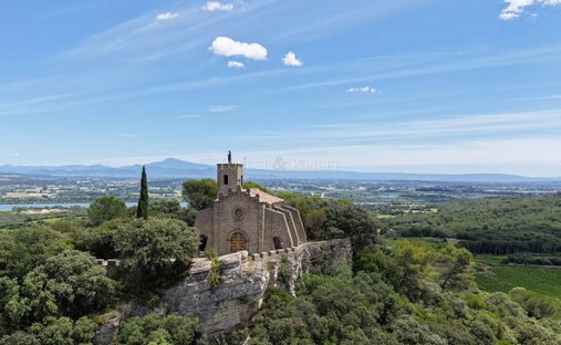 Château à Uzès, Occitanie, France 1