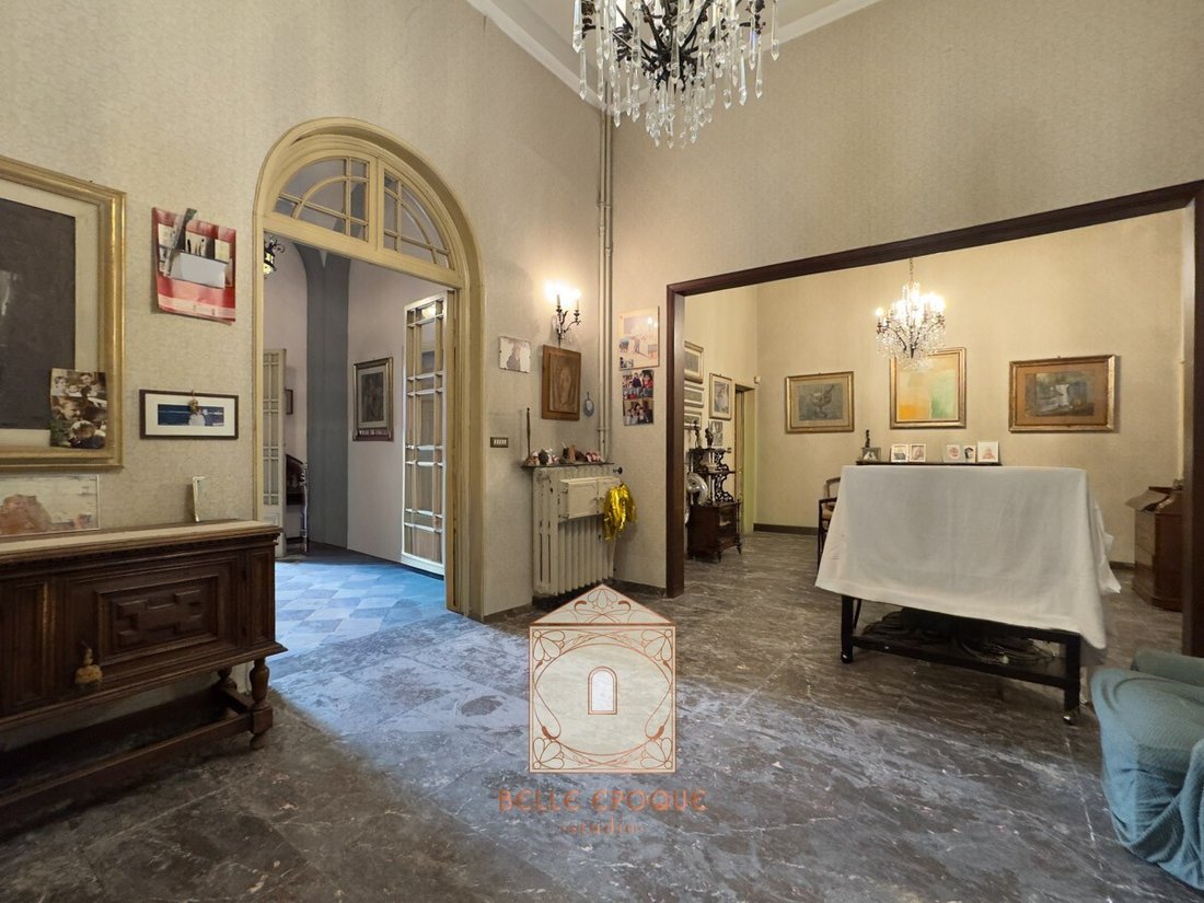 Villa in Historic Center, Viareggio, Tuscany 3 - 18241876