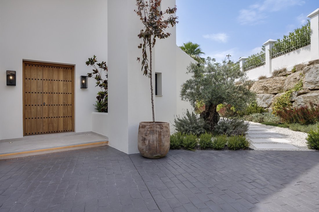 Villa in Benahavis, Andalusia, Spain 4 - 18238296