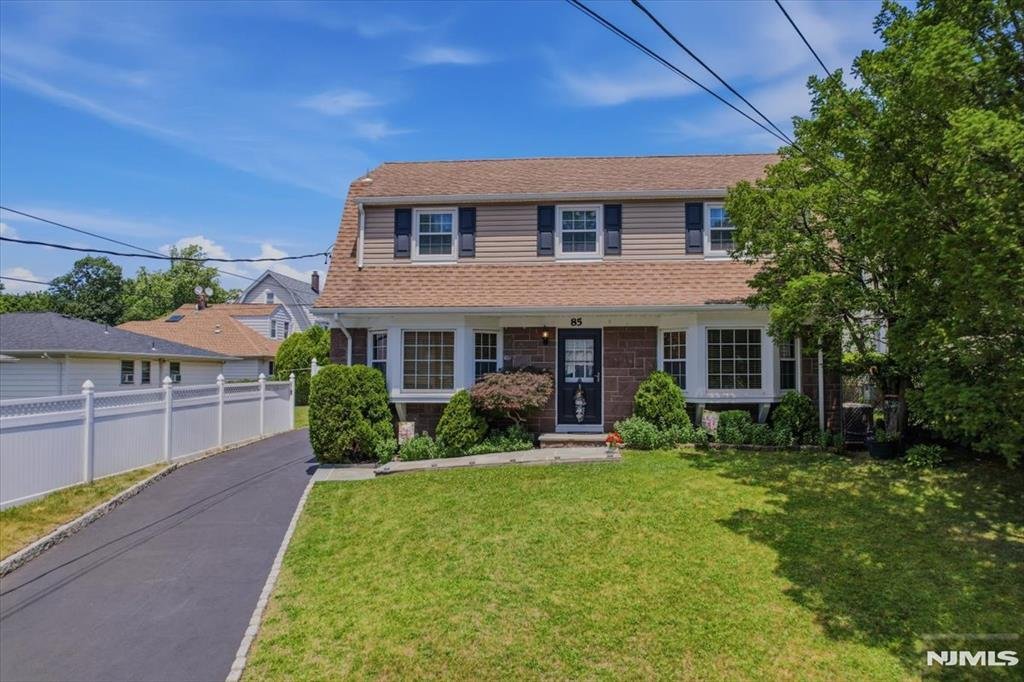 House in Kearny, New Jersey, United States 1 - 18239264