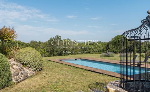 House in Creon, Nouvelle-Aquitaine, France 1