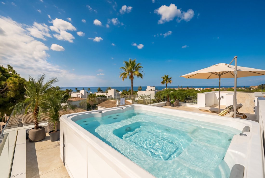 Villa in Elviria-Cabopino, Marbella, Spain 4 - 18238310