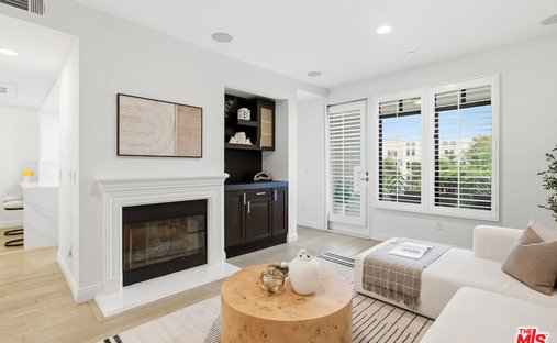 Condo in Los Angeles, California, United States 1