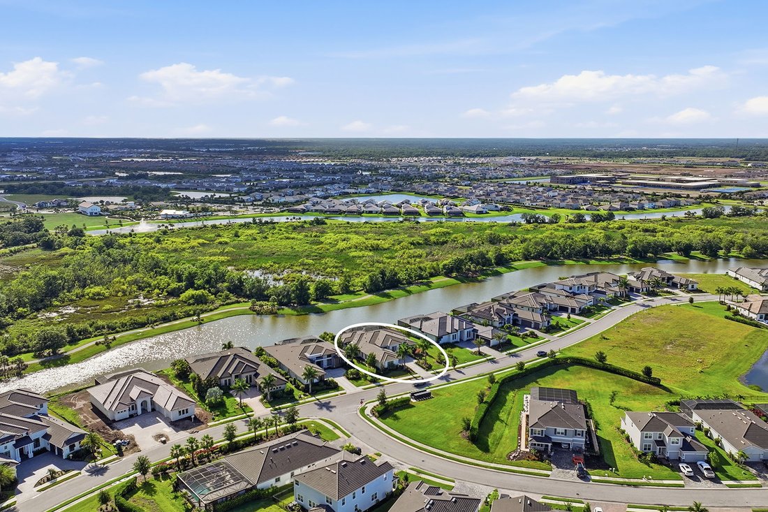 Bradenton, Florida, United States 3 - 18238742