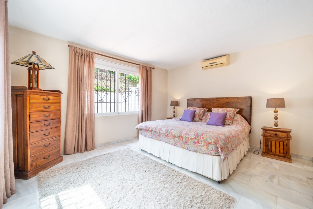 Villa in Marbella, Andalusia, Spain 5 - 18238031