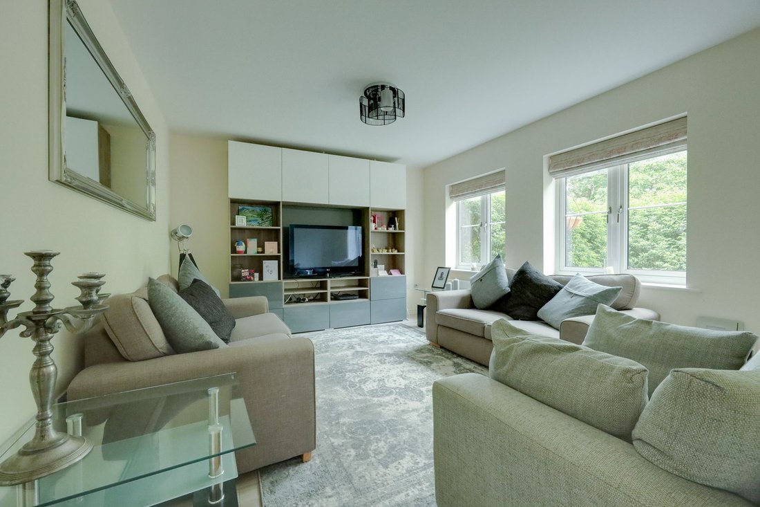House in Burgess Hill, England 3 - 18238332